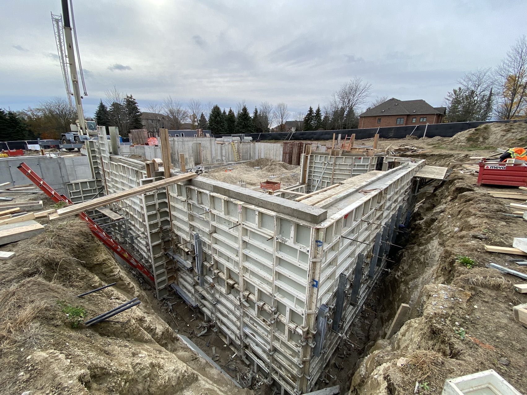 Kensington Dr, Richmond Hill - Image 41