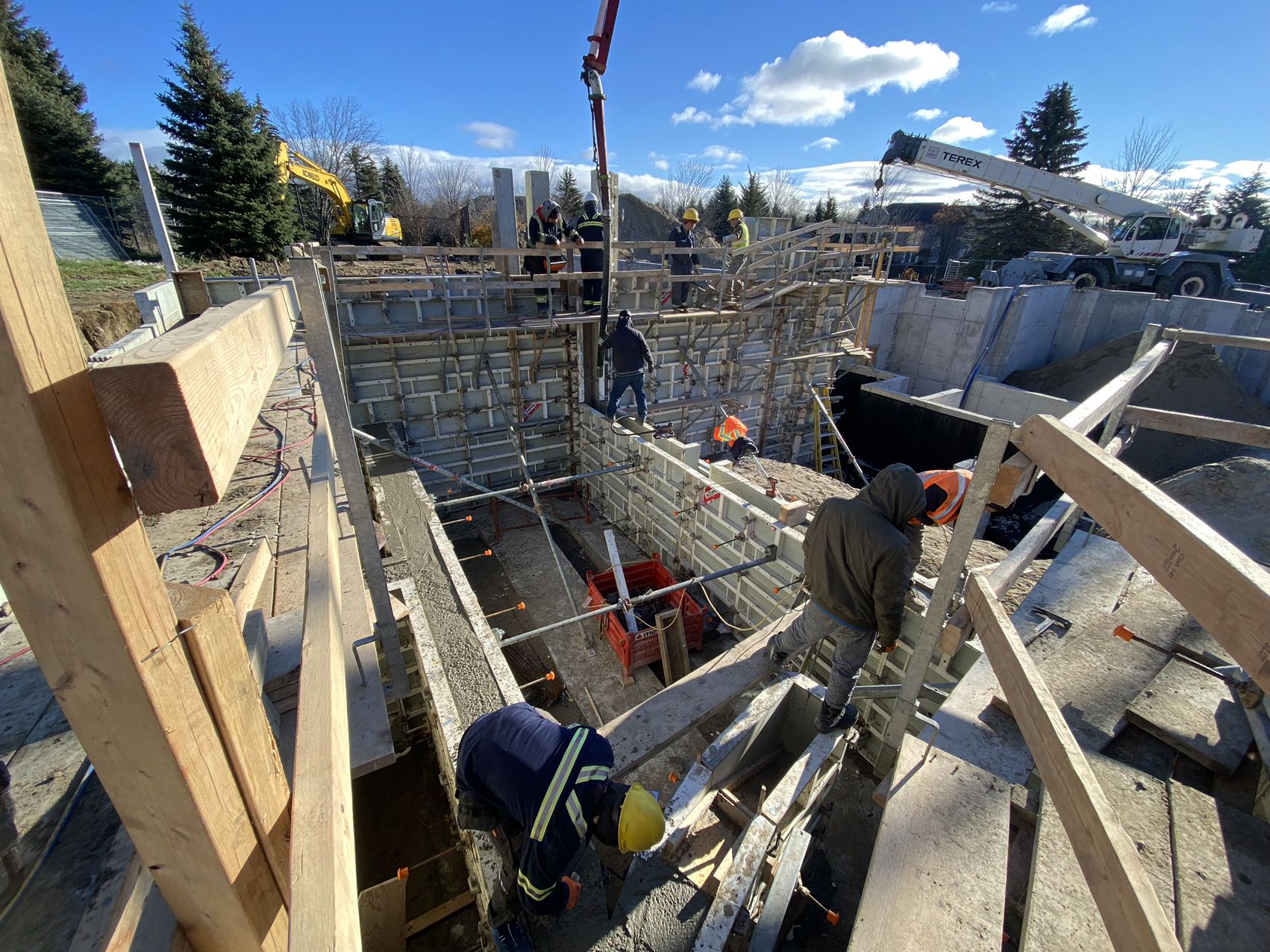 Kensington Dr, Richmond Hill - Image 45